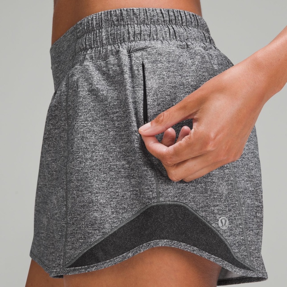 Lululemon Hotty Hot Gray Lined Shorts II 2.5” Size 4 Heather Lux Multi Black NWO - Picture 6 of 15